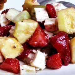 A picture of Strawberry Chaat.