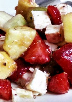 A picture of Strawberry Chaat.