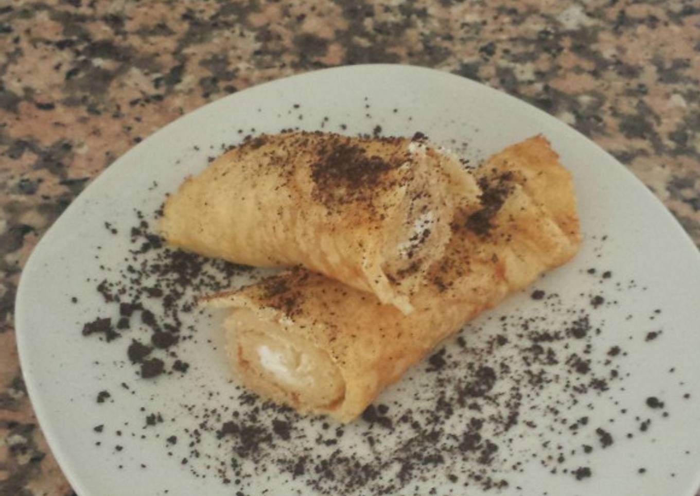 Crepe con queso y galleta oreo