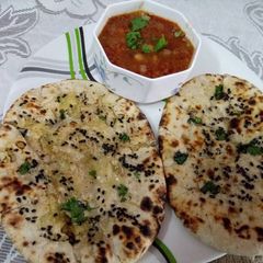 A picture of Amritsari aloo kulche.