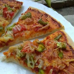 A picture of Homemade Veg Pizza.