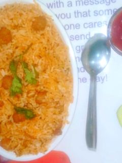 शेजवान फ्राइड राइस (Schezwan fried rice recipe in Hindi) रेसिपी मुख्य फोटो
