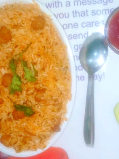 शेजवान फ्राइड राइस (Schezwan fried rice recipe in Hindi) रेसिपी मुख्य फोटो