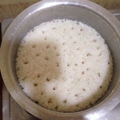 A picture of Boiled rice.