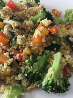 Una foto de Cous cous vegetal