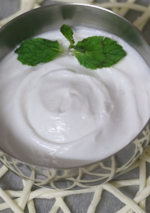 A picture of Sour Cream.