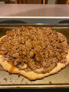 A picture of Apple crisp dessert pizza.