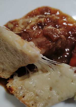 A picture of French onion pot roast.