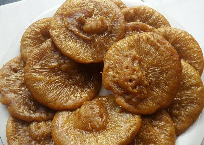 Kue cucur gula merah