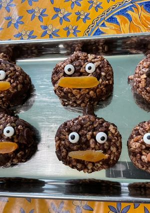 Une photo de Fondants au chocolat, rice krispies, abricots et pistaches