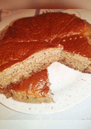 Una foto de Bizcocho de plátano y avena proteico y fit