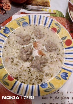 Húsgombóc leves gazdagon recept fotója