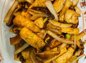 下班快速晚餐 醬燒香菇豆腐 的食譜成品照片