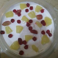 A picture of Fruit cream pudding.