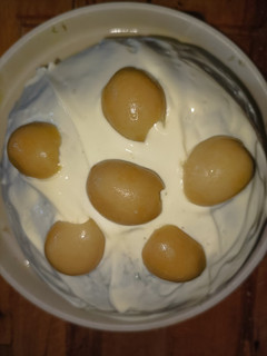 Una foto de Moldeado de puré y no atún (vegano y con decoración ochentosa)