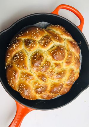 鑄鐵平底鍋猶太哈拉辮子麵包 Challah Bread 的食譜成品照片