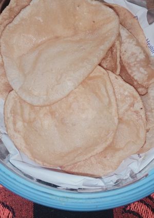 अजवाइन की पूरी(ajwain ki poori recipe in hindi) रेसिपी मुख्य फोटो