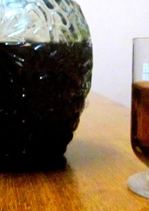 A picture of Ginger wine.