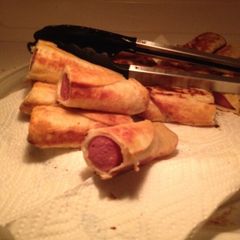 Pigs in a tortilla blanket - A picture of Pigs in a tortilla blanket -.
