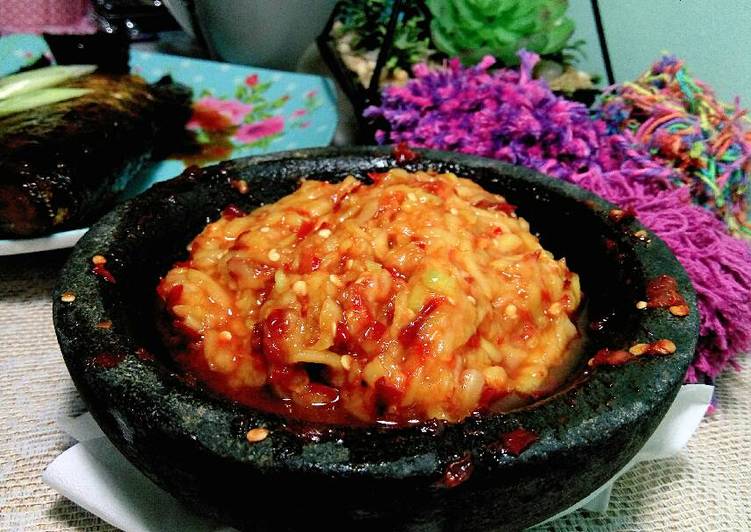 Resep Sambal mangga muda oleh AK Prasasti - Cookpad