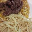 Carne de res en crema de elote y elotes frescos