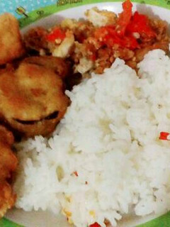 Foto resep Ayam Geprek Simple 5 minutes