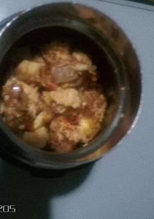 A picture of Fried plantain and egg sauce.