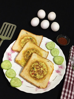 A picture of Bread Egg Toast.