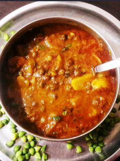 हरा चना मसाला करी (Hara chana masala curry recipe in Hindi) रेसिपी मुख्य फोटो