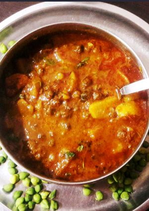 A picture of Hara Chana Masala Curry.