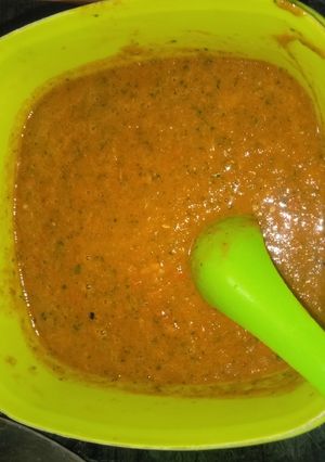 टमाटर हरा धनिया की चटनी (tamatar hara dhaniya ki chutney recipe in Hindi) रेसिपी मुख्य फोटो