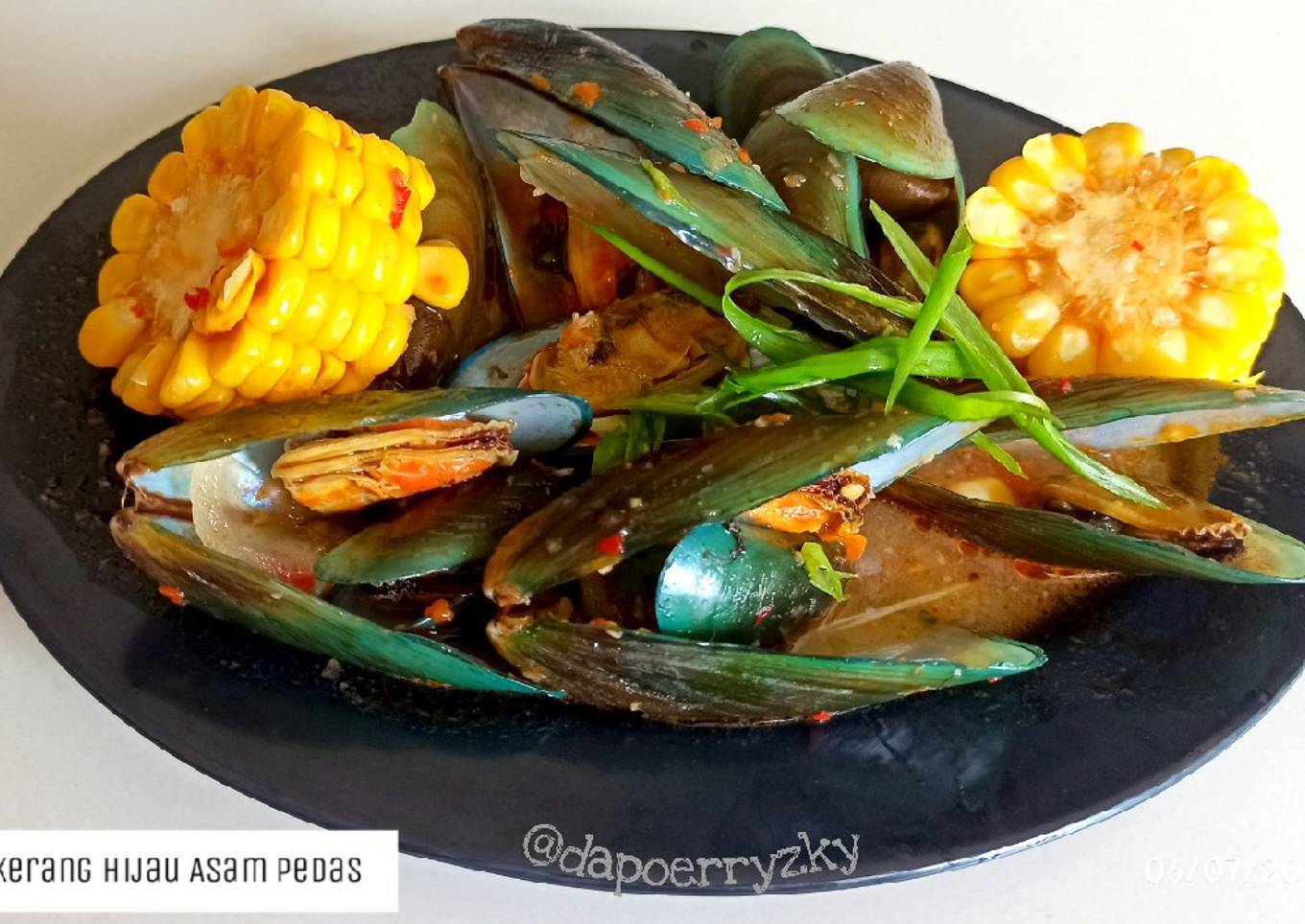 Kerang Hijau Asam Pedas