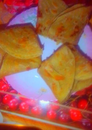 A picture of Chapatis.
