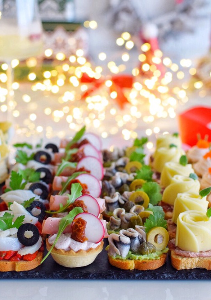Una foto de 6 Canapés para Navidad y Fin de Año | Variados y Originales | DarixLAB