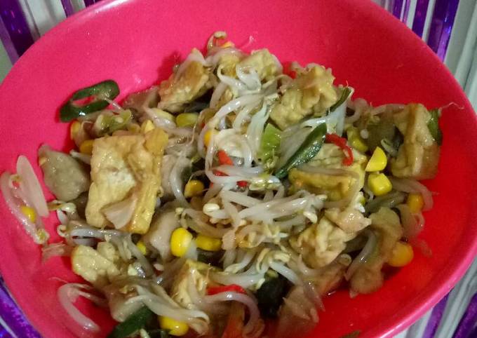 Bagaimana Membuat Tumis tatabagung (tauge tahu baso jagung) saustiram yang Bisa Manjain Lidah