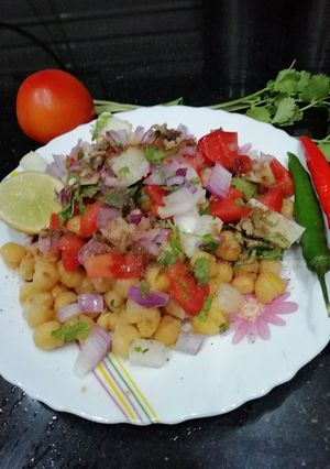 A picture of Healthy Chickpea Chaat.