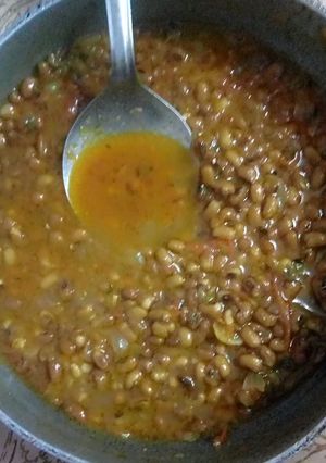 A picture of Rava dal.