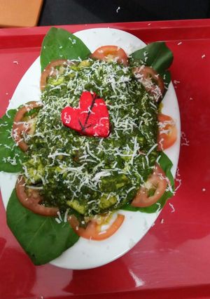 A picture of Palak paneer.