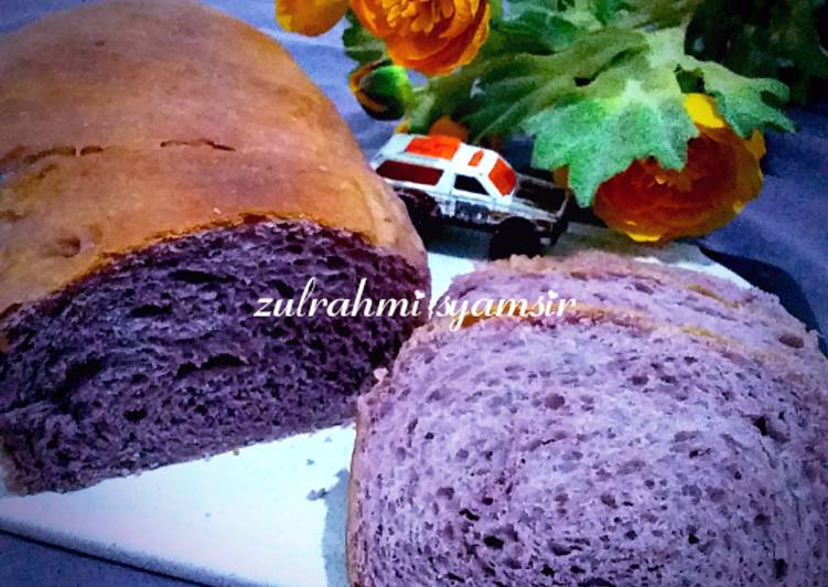 Roti tawar ubi ungu