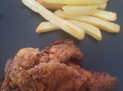 Una foto de pollo a la bbq en el