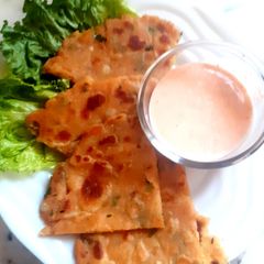 A picture of Alu paratha.