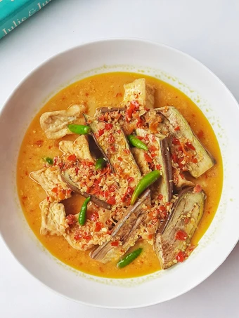 Langkah Mudah untuk Membuat Resep Pecak Terong Bakar &amp; Tahu yang Enak Banget Anti Ribet, Sempurna