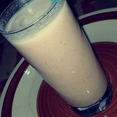 A picture of Date milk shake.