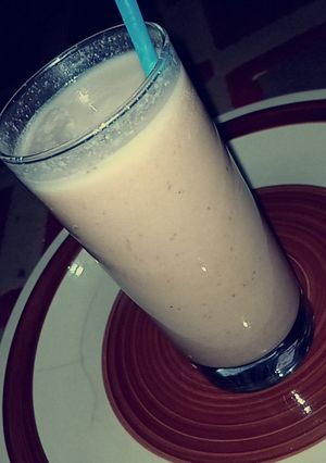 A picture of Date milk shake.