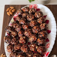 A picture of Homemade Healthy dryfruits ladoo.