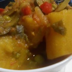 Banana stew A picture of Banana stew.