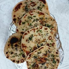 A picture of Naan kulcha.
