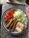 Salmón al horno con verduras