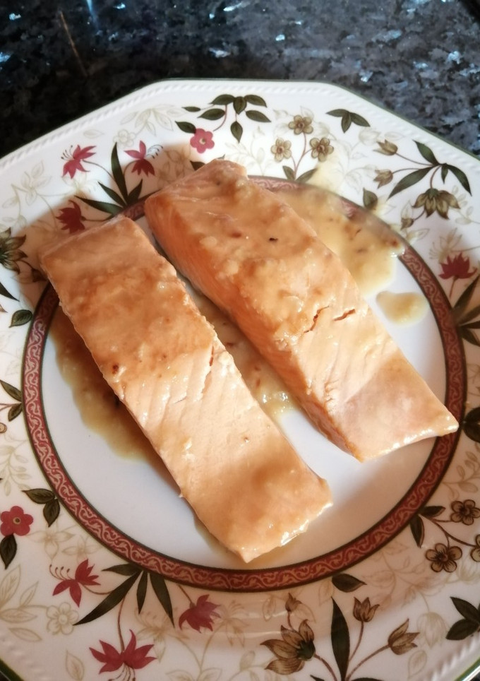 Una foto de Salmón al cava