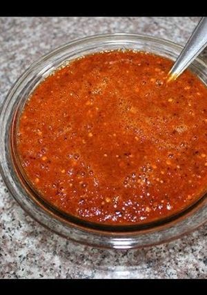 Una foto de Salsa de tomate picante